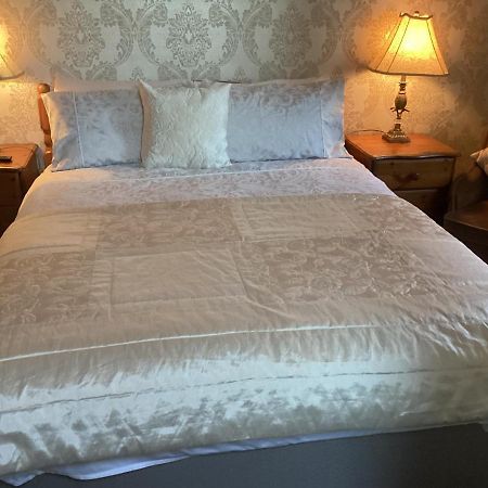The Old School House B&B แบลลินสเกลลิกส์ ภายนอก รูปภาพ