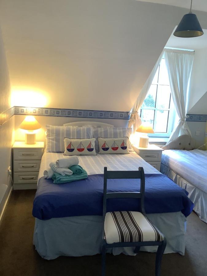 The Old School House B&B แบลลินสเกลลิกส์ ภายนอก รูปภาพ