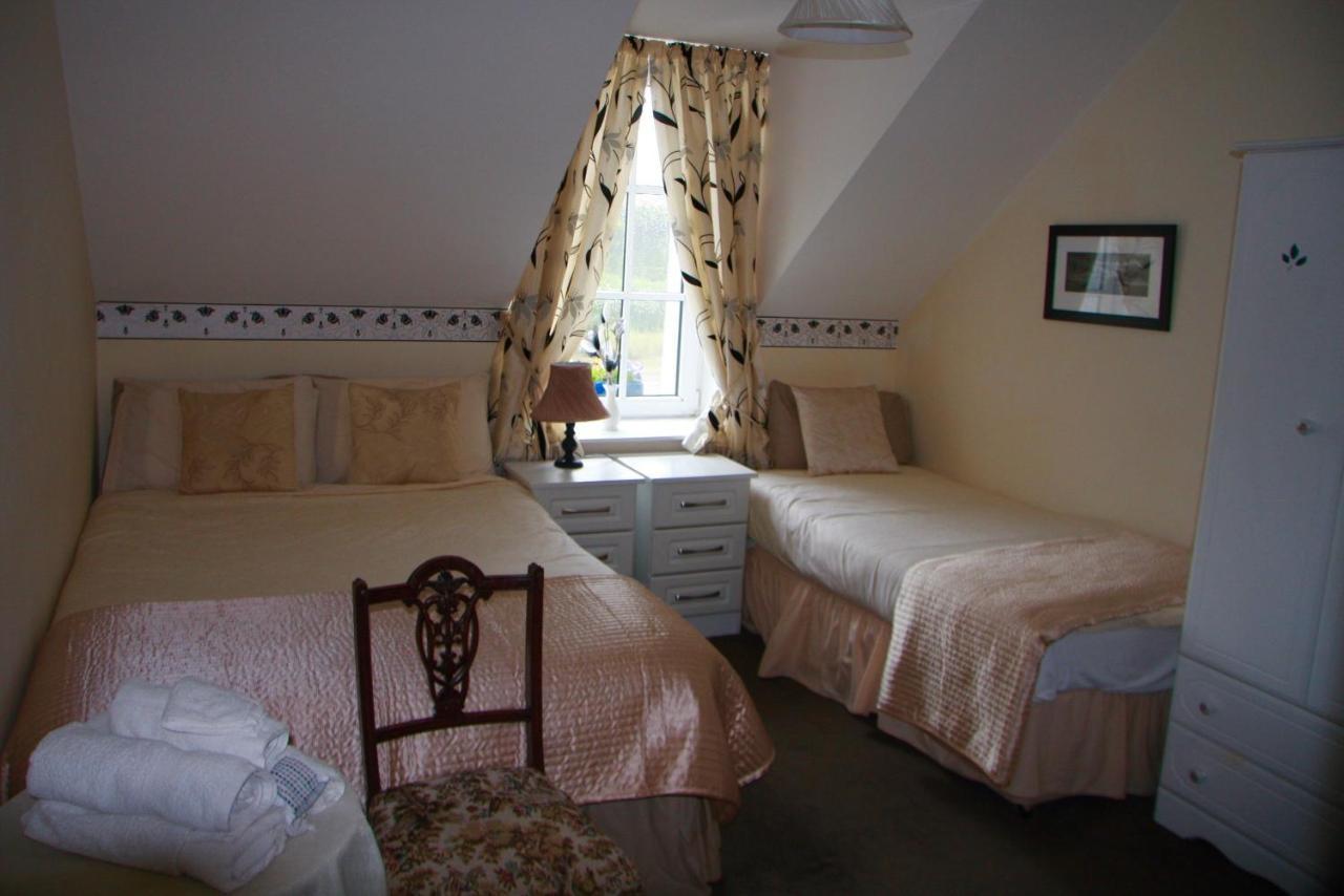 The Old School House B&B แบลลินสเกลลิกส์ ภายนอก รูปภาพ