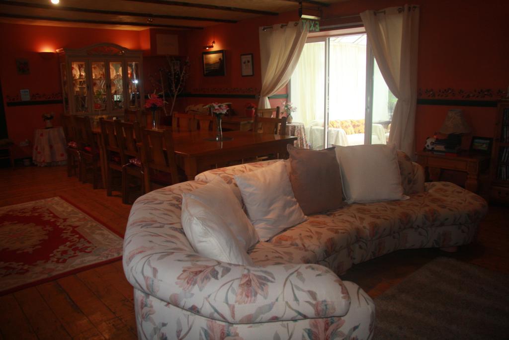 The Old School House B&B แบลลินสเกลลิกส์ ภายนอก รูปภาพ